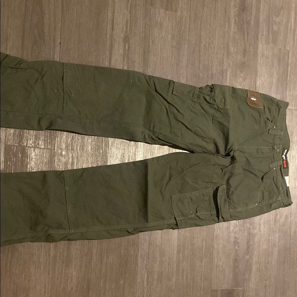 Wrangler Green Cargo Pants Durable Cotton Utility Wear